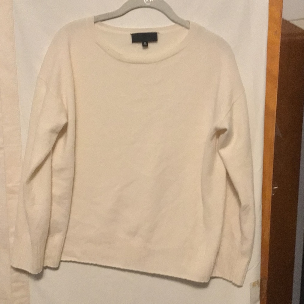 Nili Lotan Soft 100% Cashmere elegant feminine collectors item  SZ XS